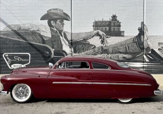 cool_car_C60C1D0D-F219-37F4-CB30365F6B5CF12C_c626b50b-f54c-1fed-6ed3db81cfb7beb6